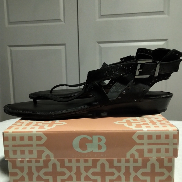 Gianni Bini Sandals - Picture 2 of 5